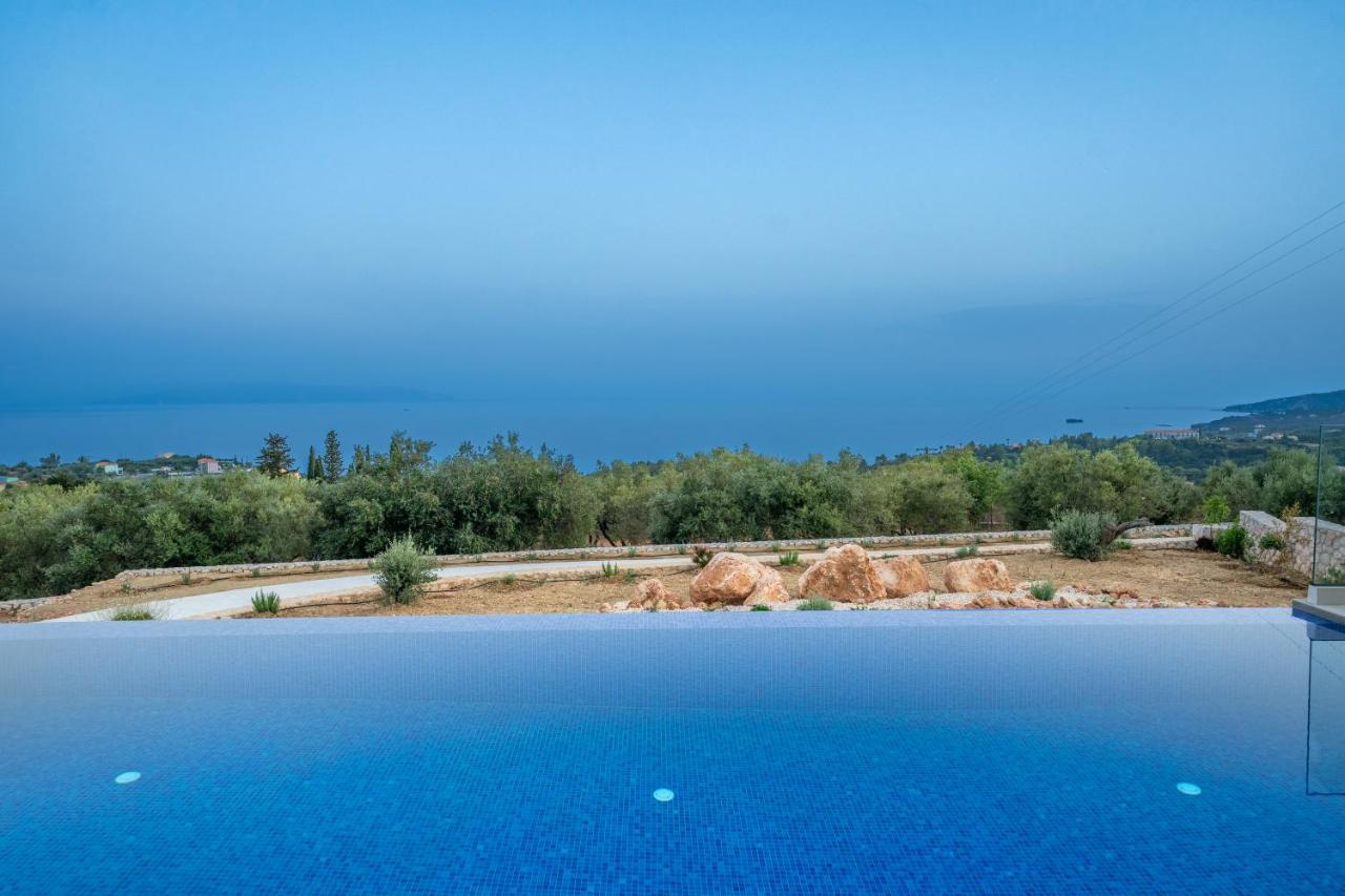 Villa Shades Of Blue Trapezaki  Extérieur photo